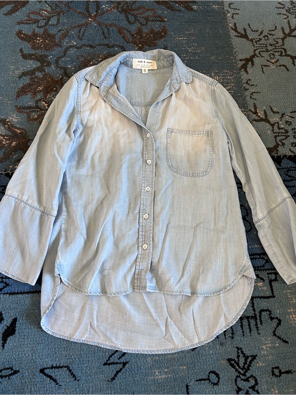 Cloth & Stone Chambray Buttondown